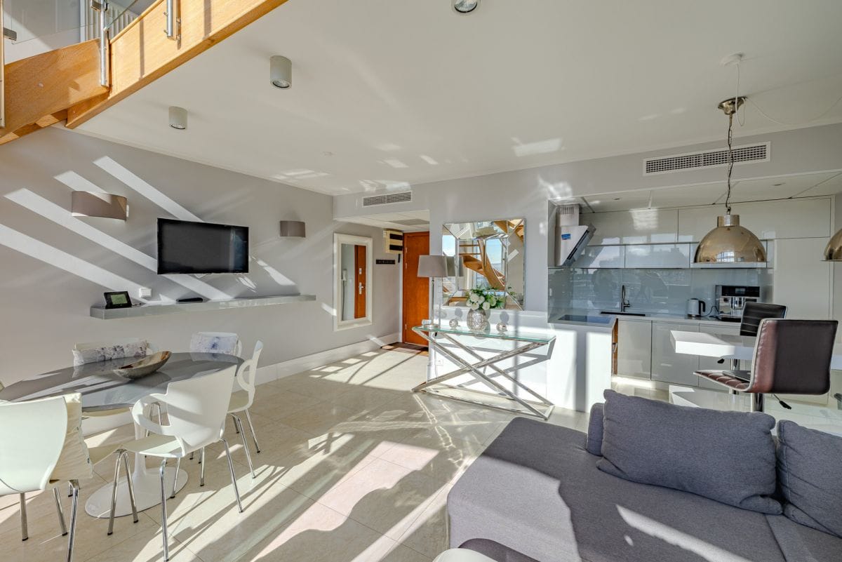 Mieszkanie 2 pokojowe na Sprzedaż