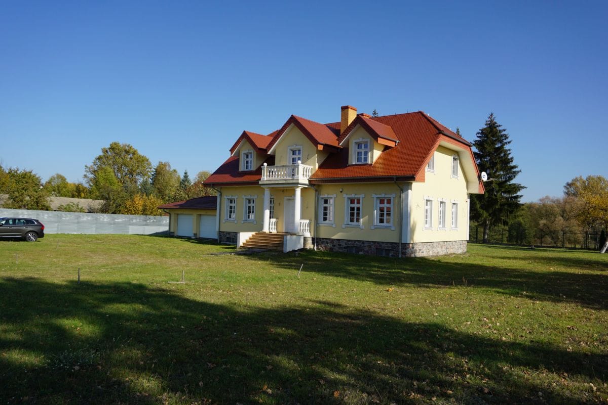 Dom 5 pokojowe na Sprzedaż