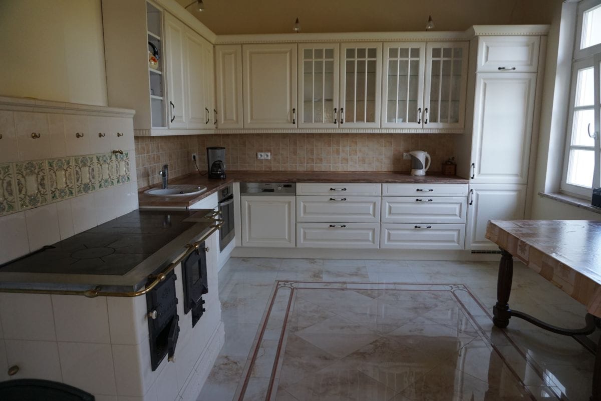 Dom 5 pokojowe na Sprzedaż