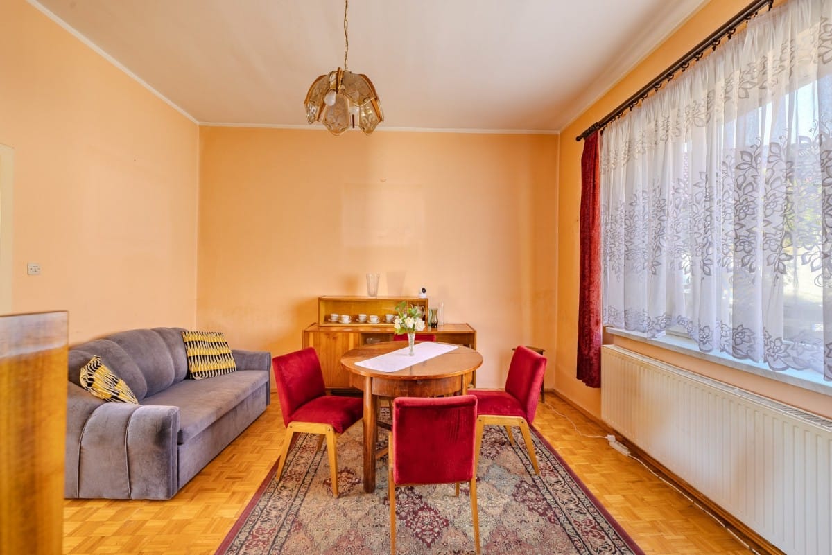 Dom 5 pokojowe na Sprzedaż