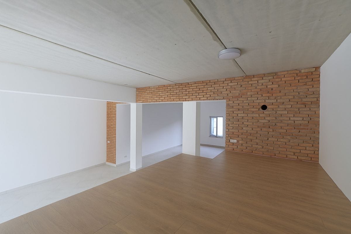 Lokal użytkowy  pokojowe na Sprzedaż