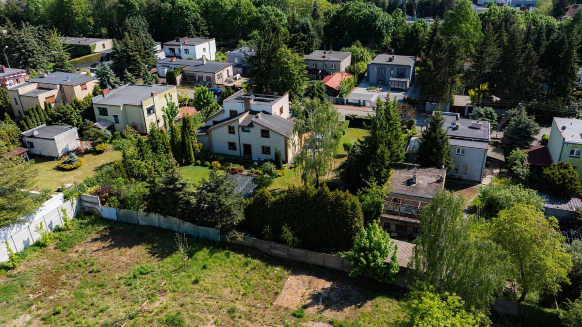 Działka  pokojowe na Sprzedaż