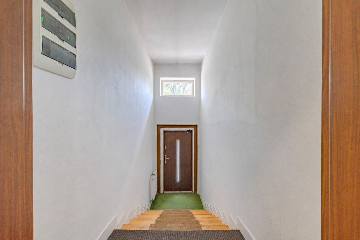 Dom 7 pokojowe na Sprzedaż