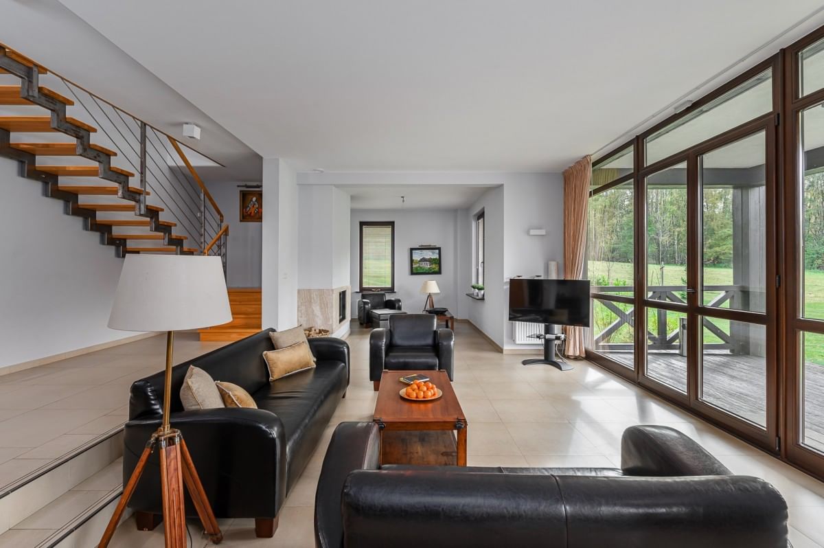 Dom 4 pokojowe na Sprzedaż