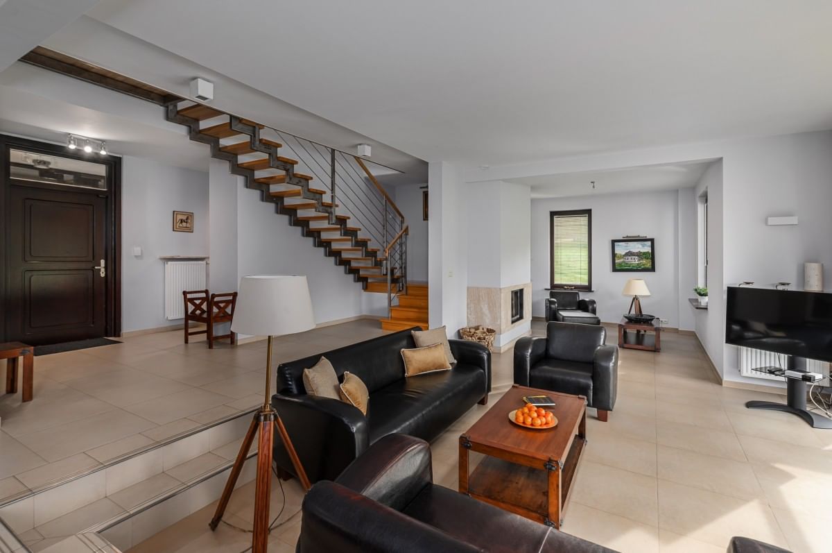 Dom 4 pokojowe na Sprzedaż