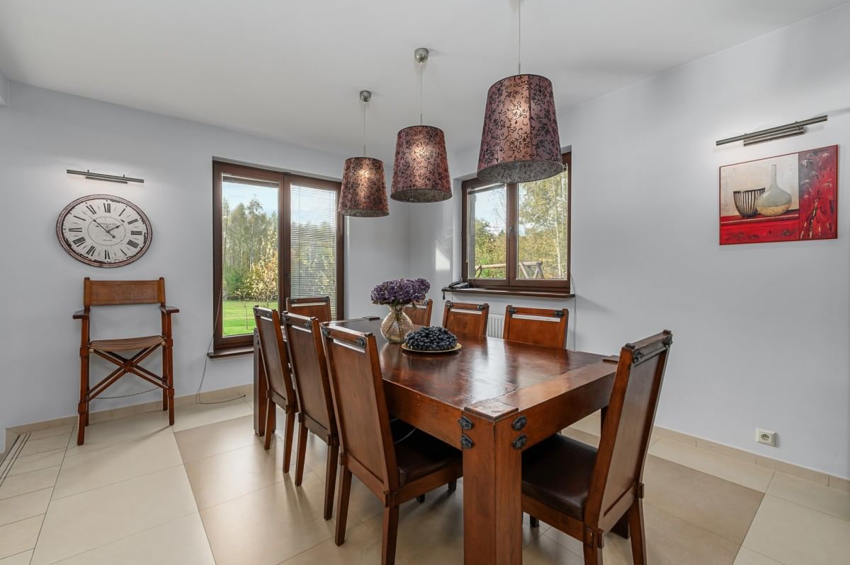 Dom 4 pokojowe na Sprzedaż