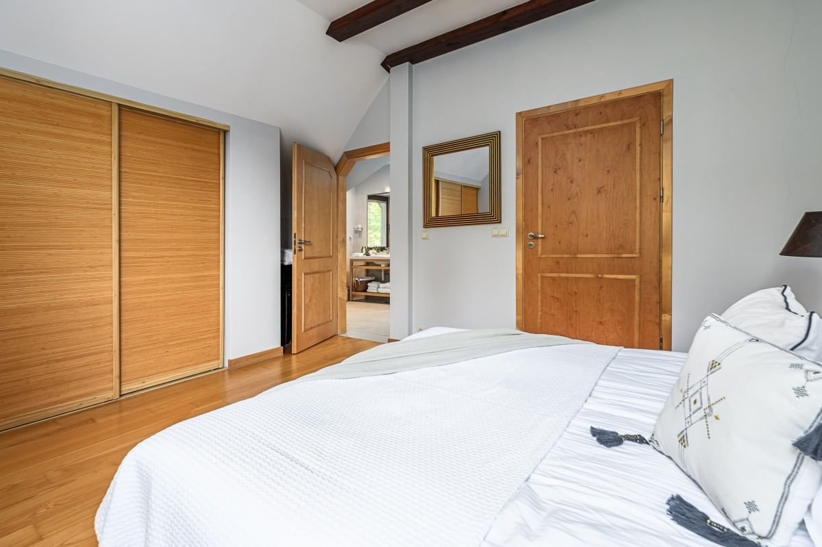 Dom 4 pokojowe na Sprzedaż