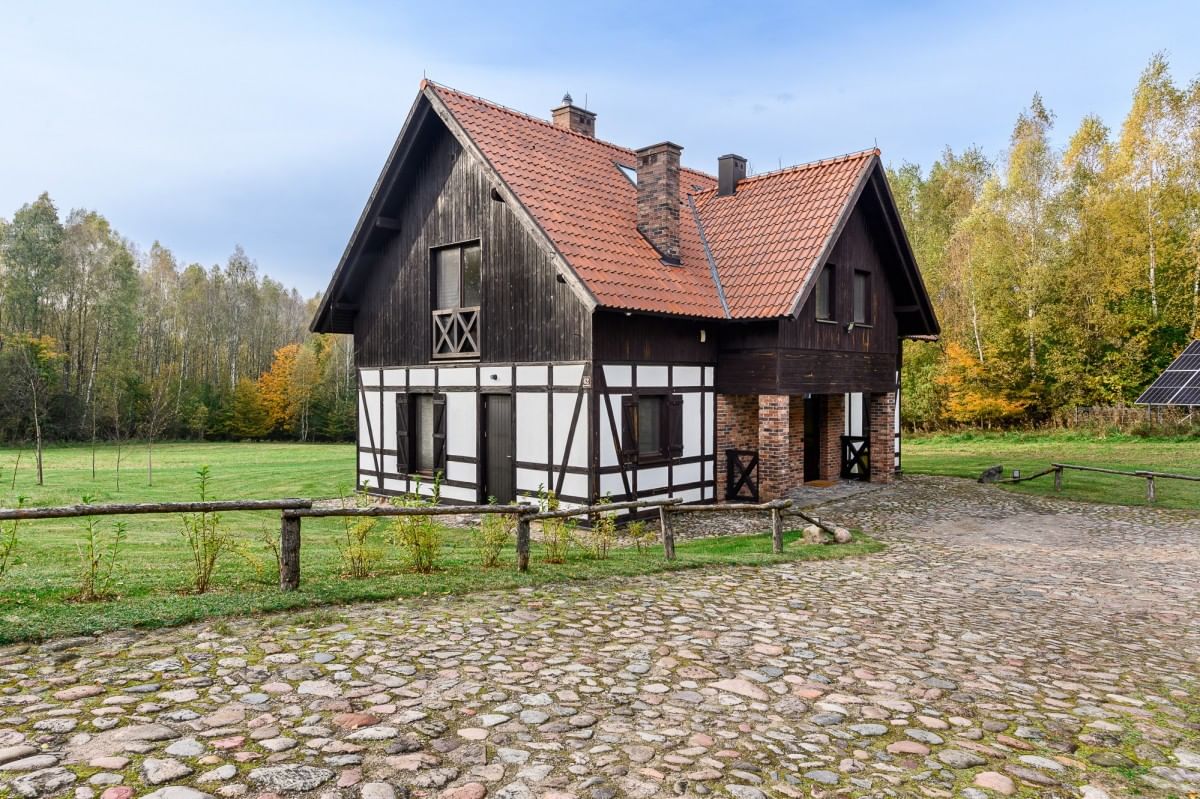 Dom 4 pokojowe na Sprzedaż