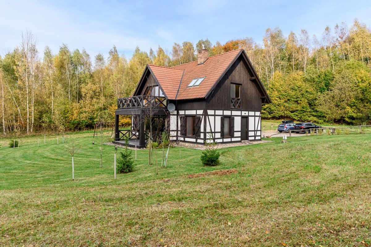 Dom 4 pokojowe na Sprzedaż