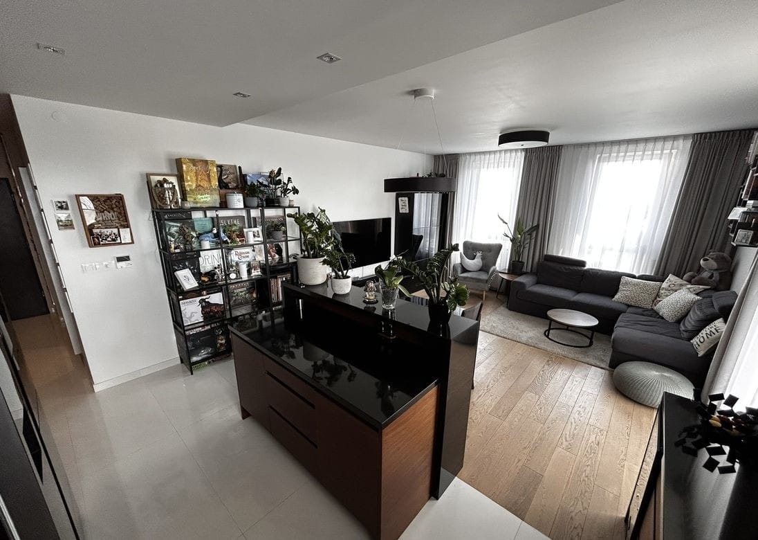 Mieszkanie 3 pokojowe na Sprzedaż