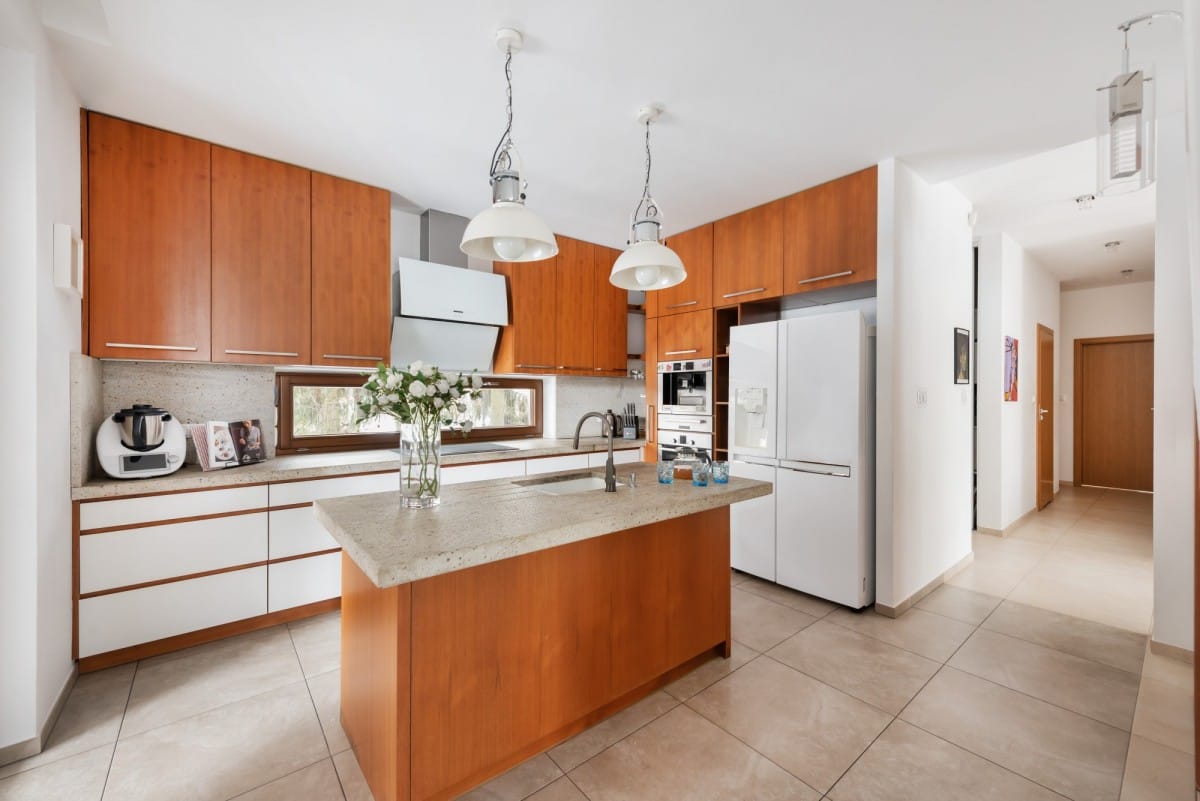 Dom 7 pokojowe na Sprzedaż