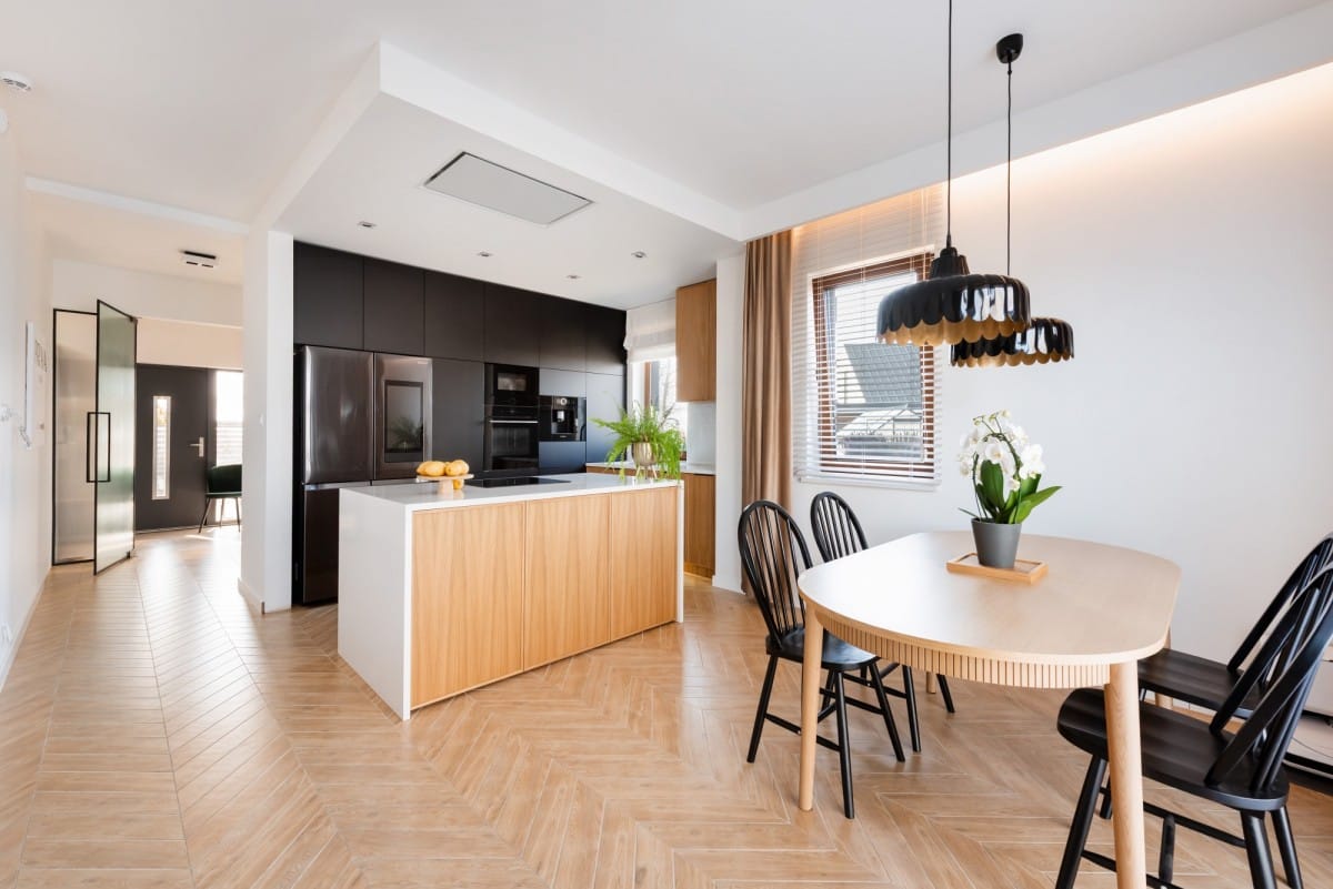 Dom 5 pokojowe na Sprzedaż