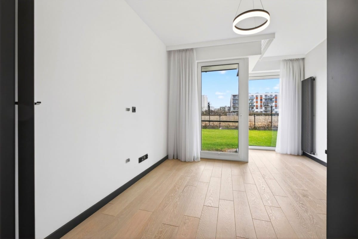 Mieszkanie 4 pokojowe na Sprzedaż