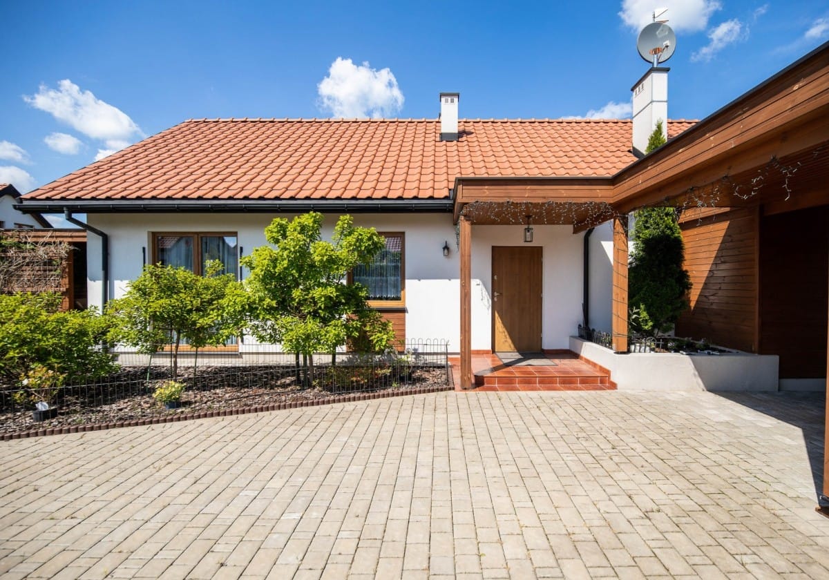 Dom 4 pokojowe na Sprzedaż