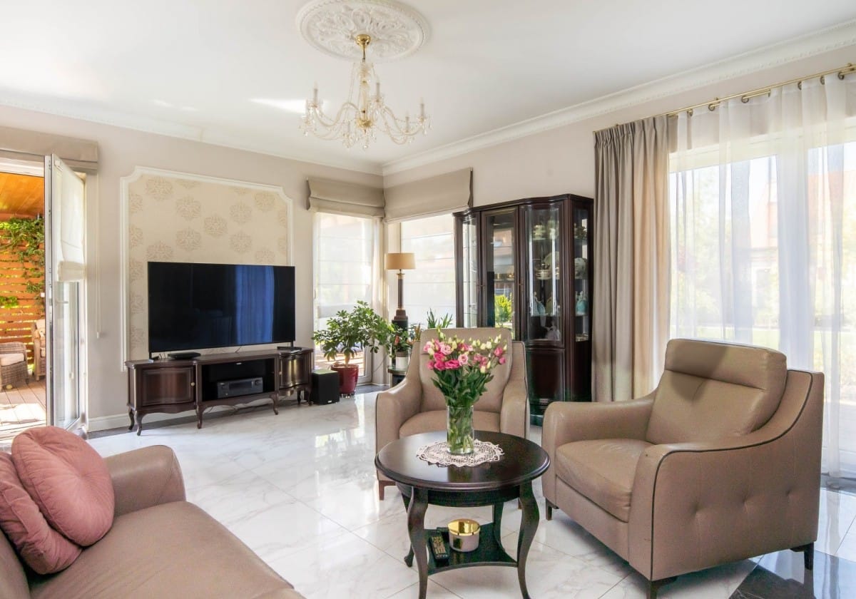 Dom 4 pokojowe na Sprzedaż