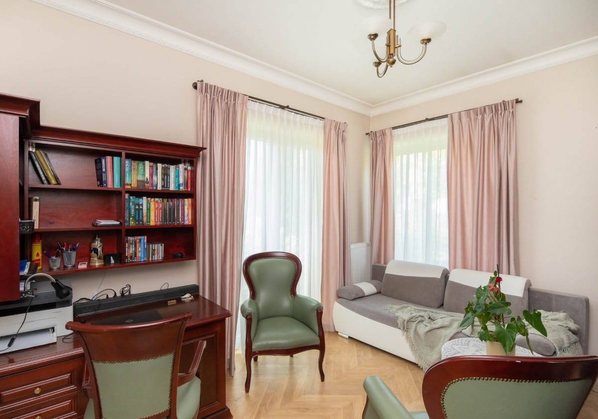 Dom 4 pokojowe na Sprzedaż