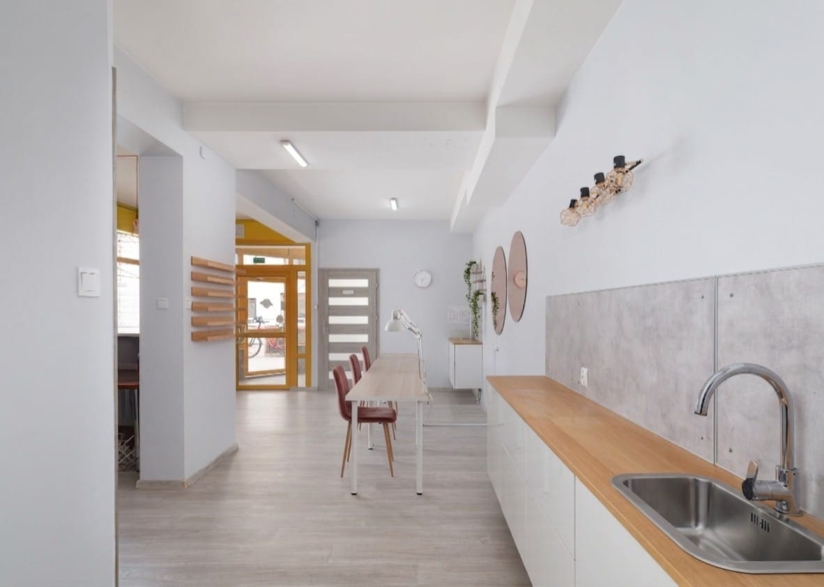 Lokal użytkowy  pokojowe na Sprzedaż