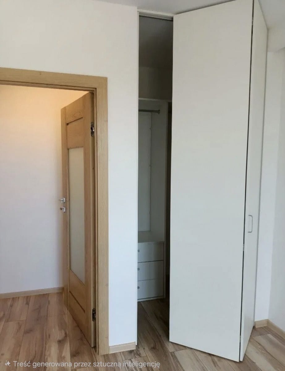 Mieszkanie 4 pokojowe na Sprzedaż