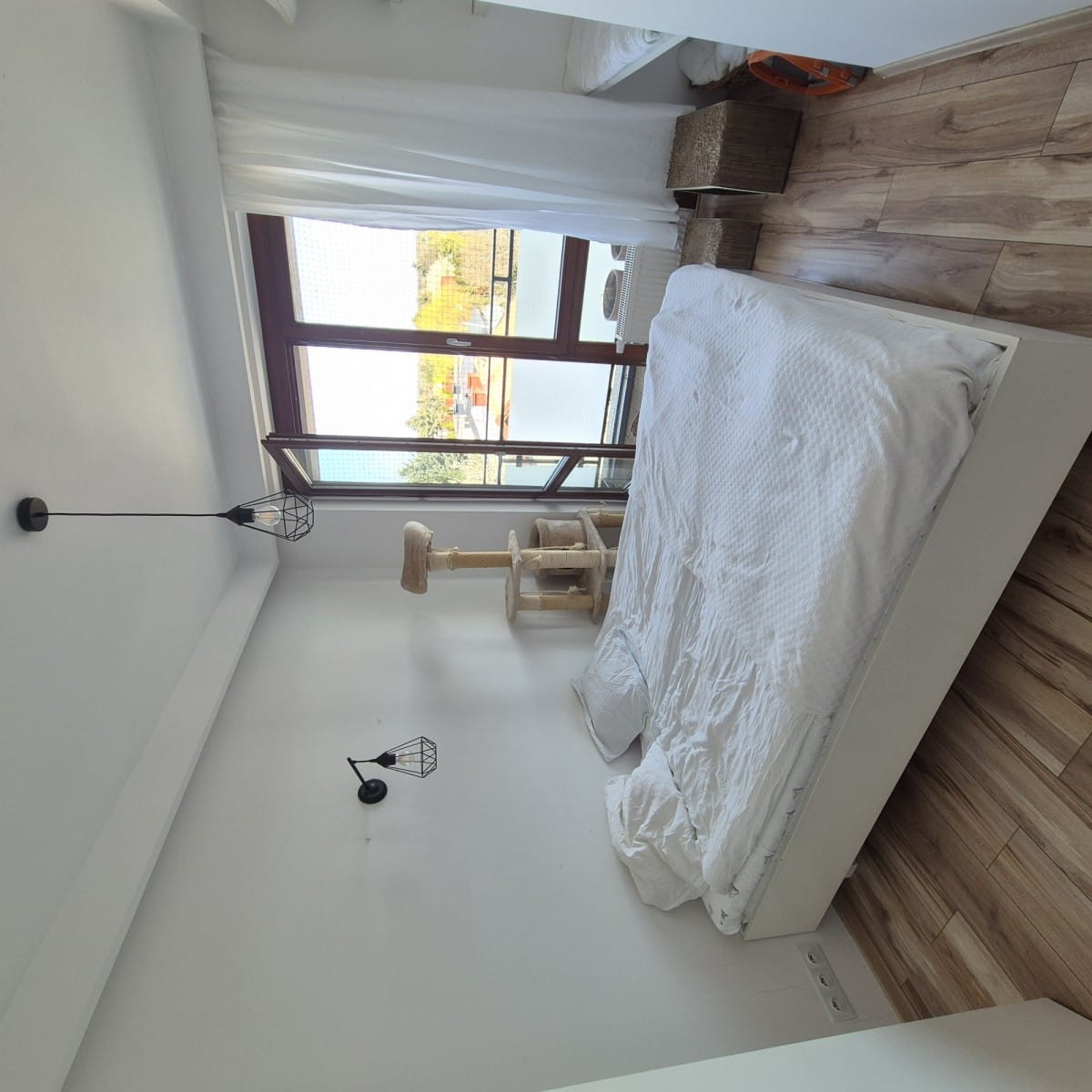 Mieszkanie 4 pokojowe na Sprzedaż