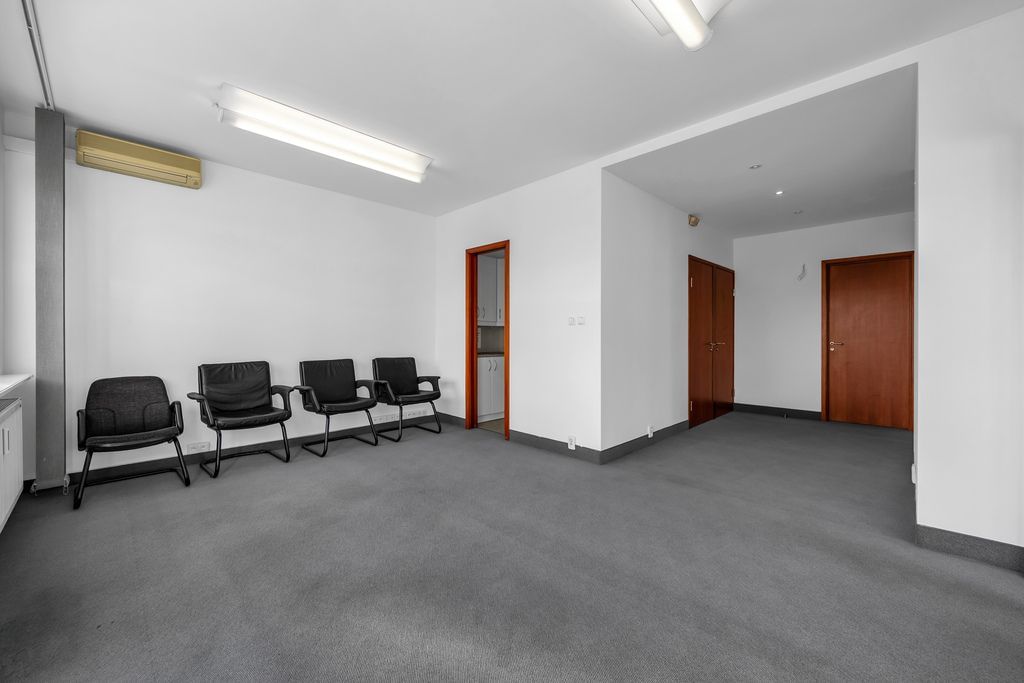 Lokal użytkowy  pokojowe na Wynajem