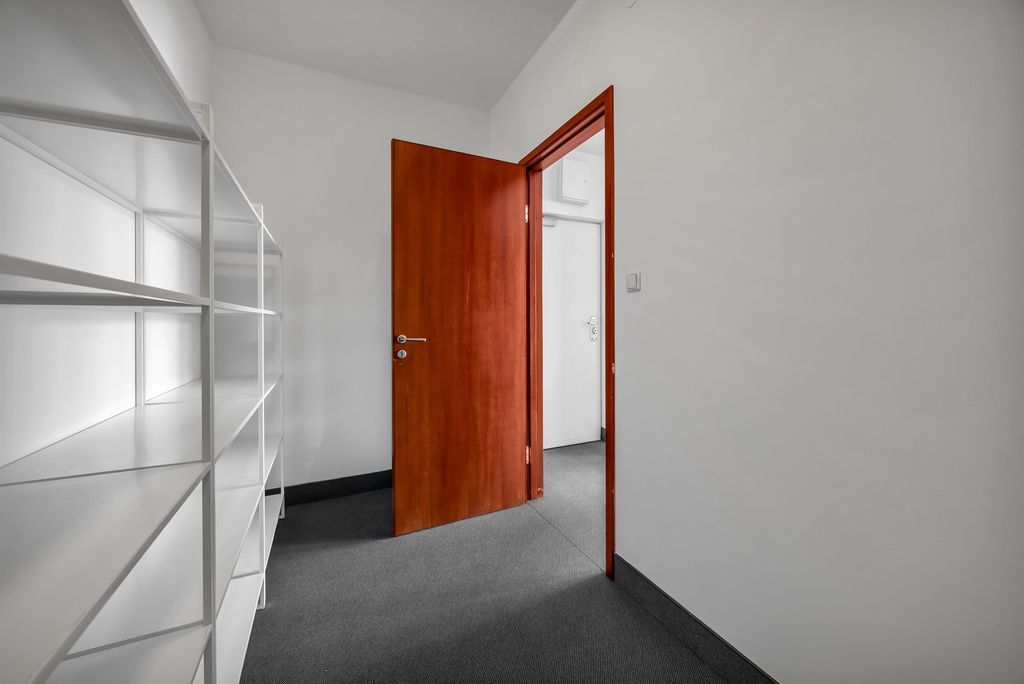 Lokal użytkowy  pokojowe na Wynajem