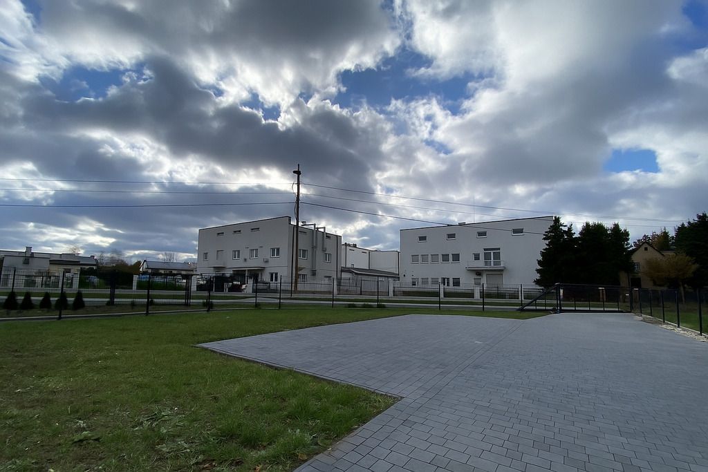 Lokal użytkowy  pokojowe na Wynajem