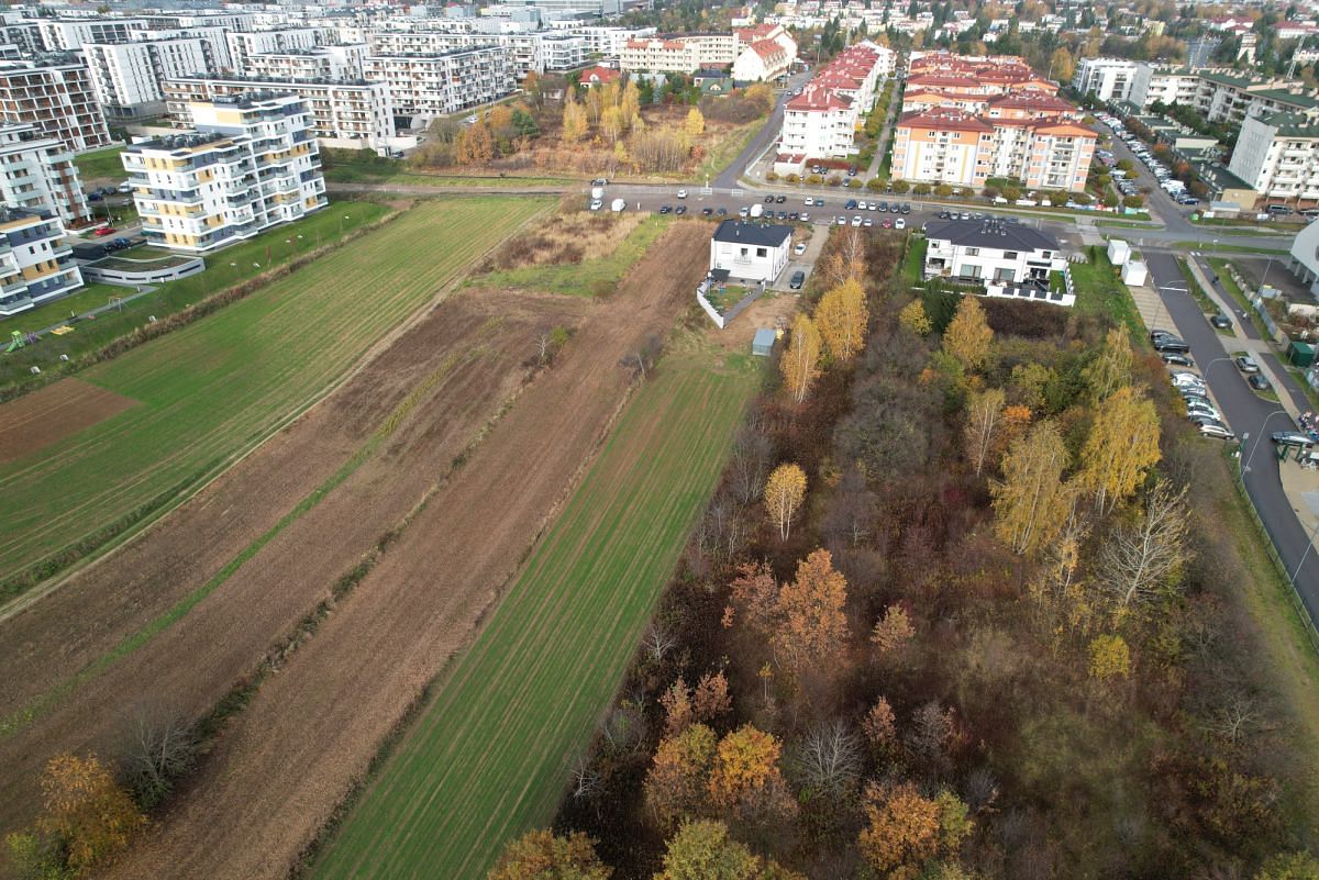 Działka  pokojowe na Sprzedaż