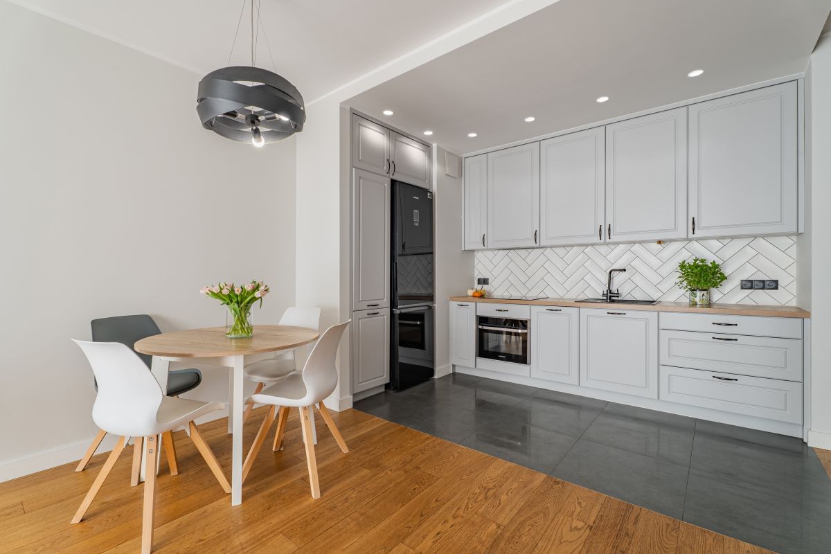 Mieszkanie 4 pokojowe na Wynajem