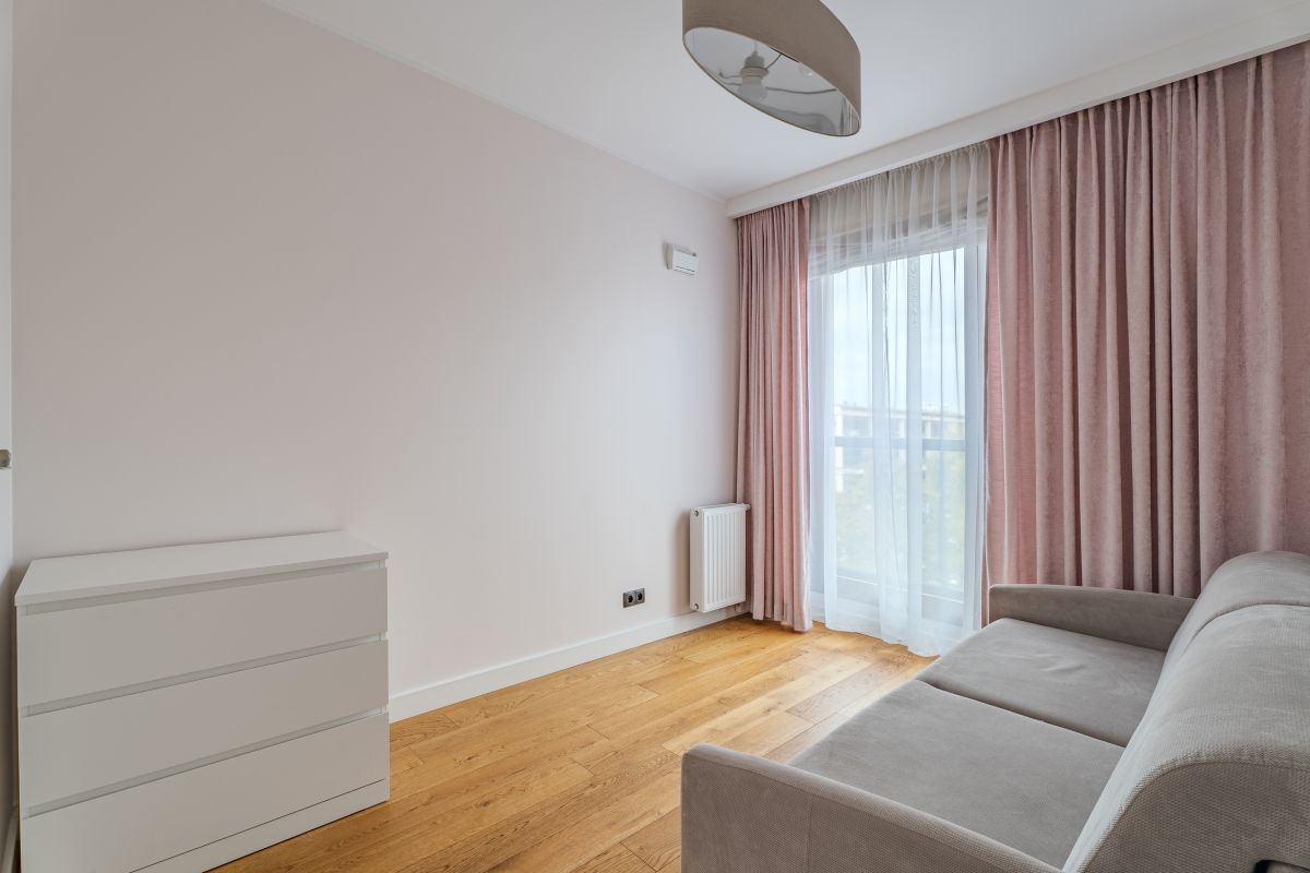 Mieszkanie 4 pokojowe na Wynajem