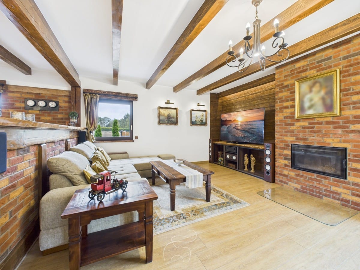 Dom 4 pokojowe na Sprzedaż