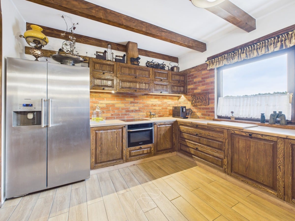 Dom 4 pokojowe na Sprzedaż