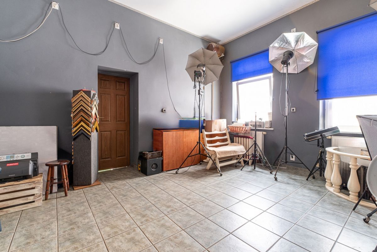 Lokal użytkowy  pokojowe na Sprzedaż