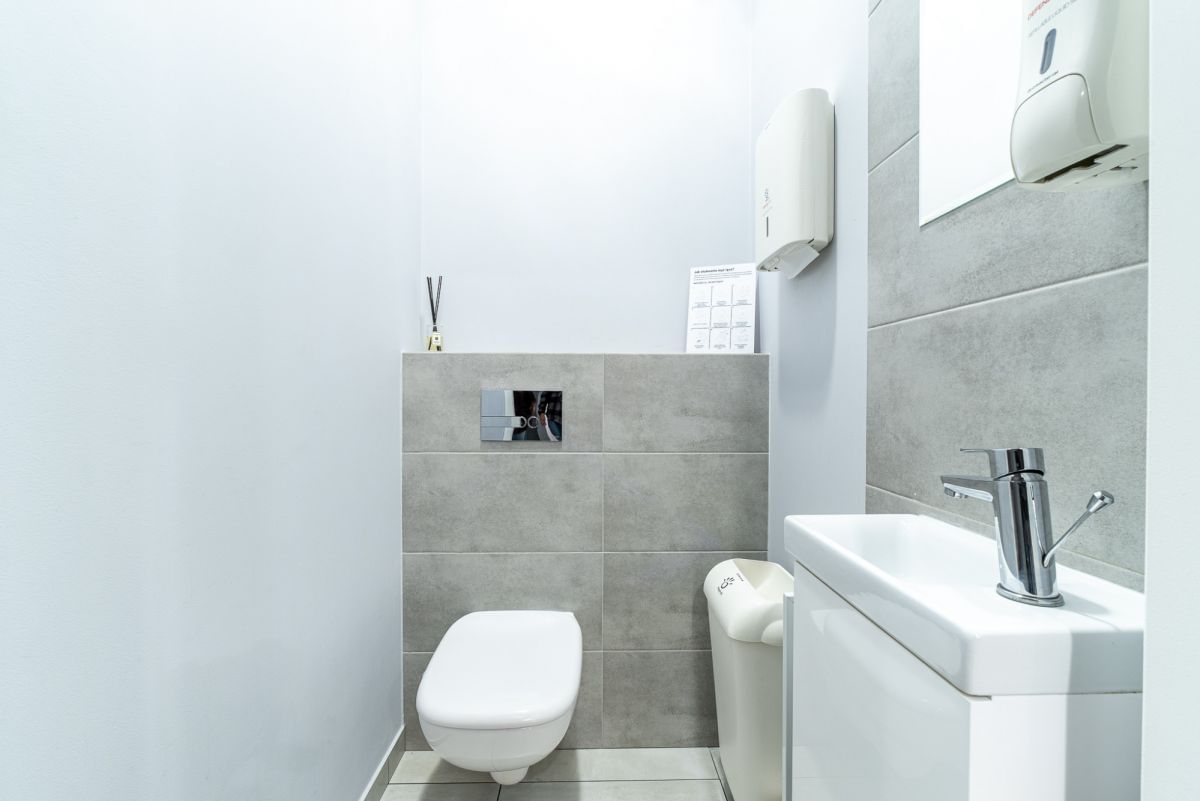 Lokal użytkowy  pokojowe na Wynajem