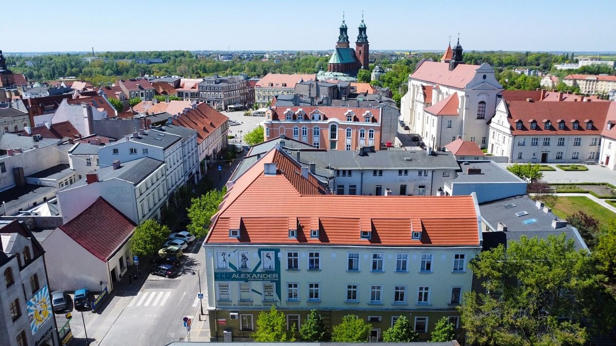 Dom 18 pokojowe na Sprzedaż