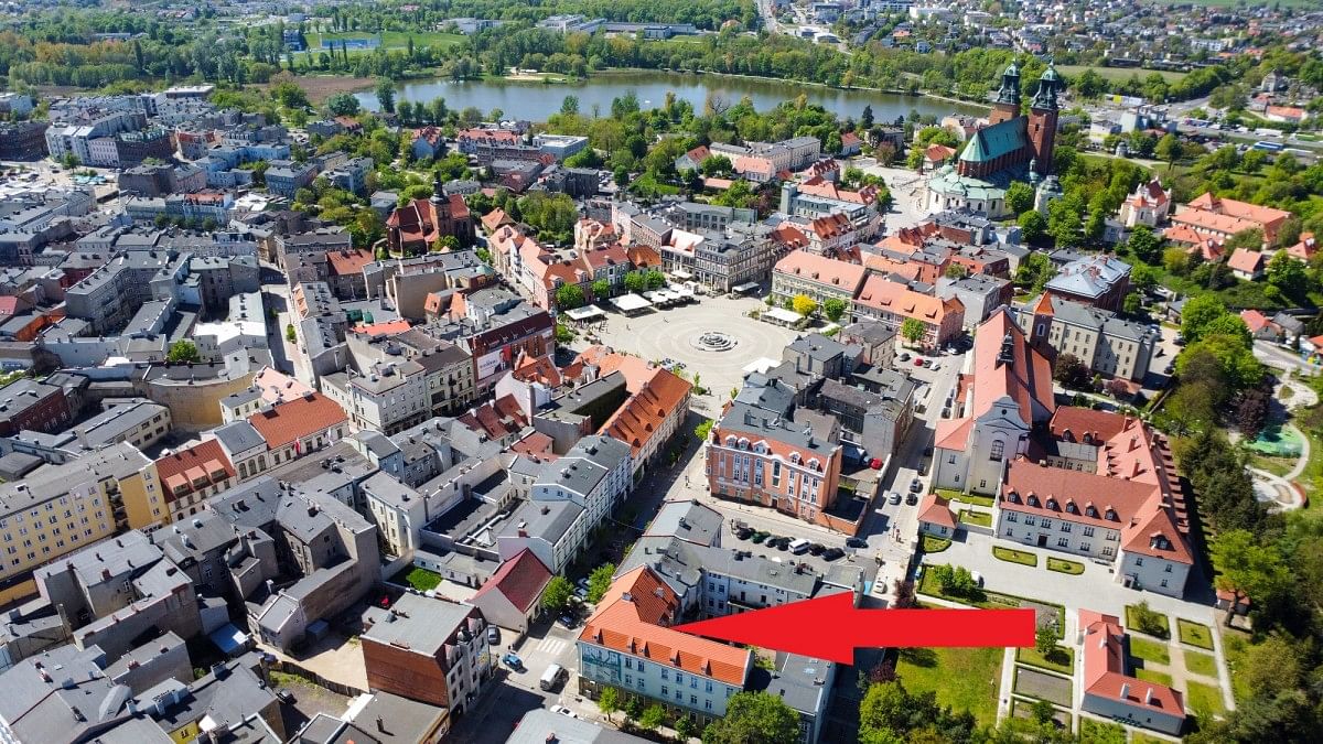 Dom 18 pokojowe na Sprzedaż