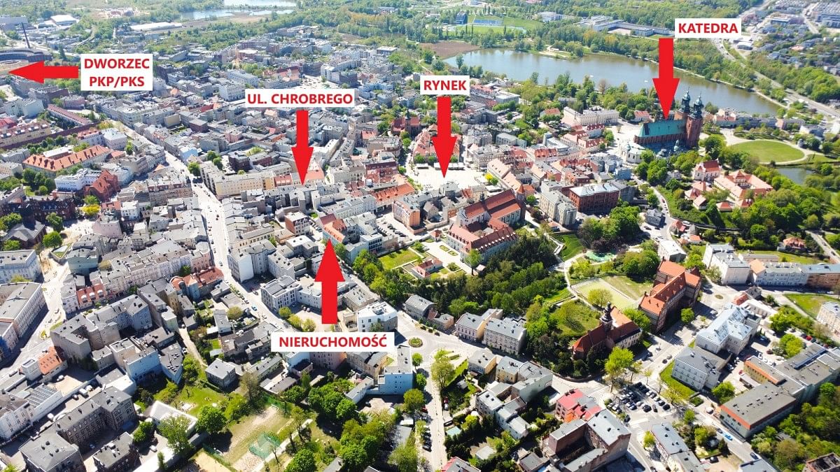 Dom 18 pokojowe na Sprzedaż