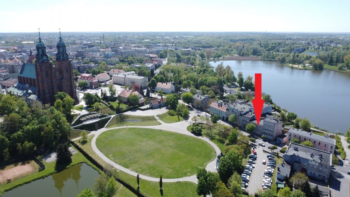 Dom 12 pokojowe na Sprzedaż