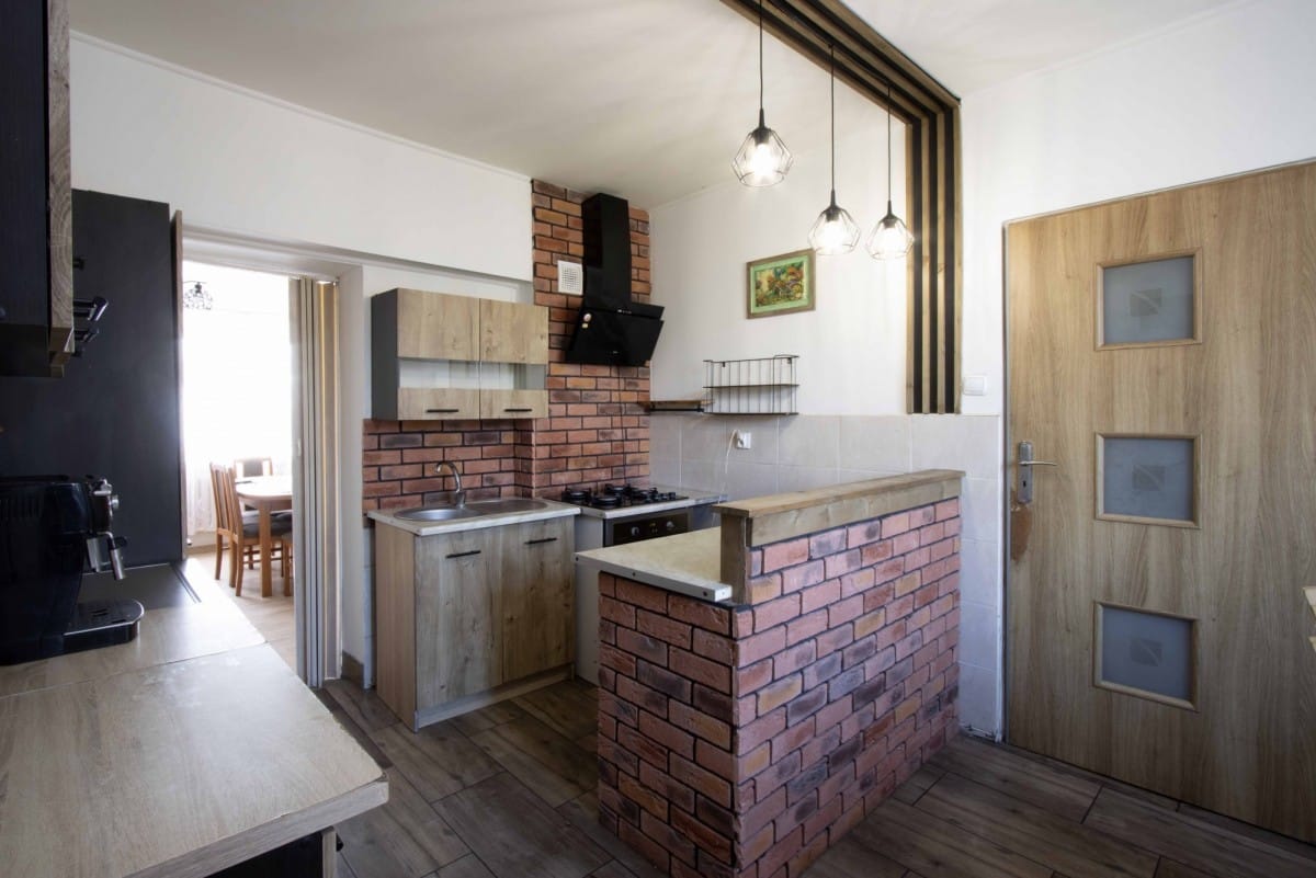 Dom 6 pokojowe na Sprzedaż