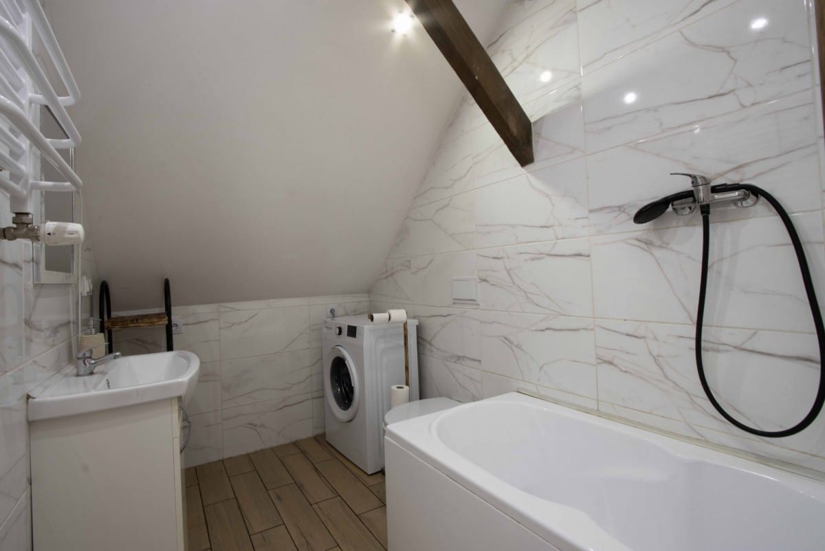 Dom 6 pokojowe na Sprzedaż