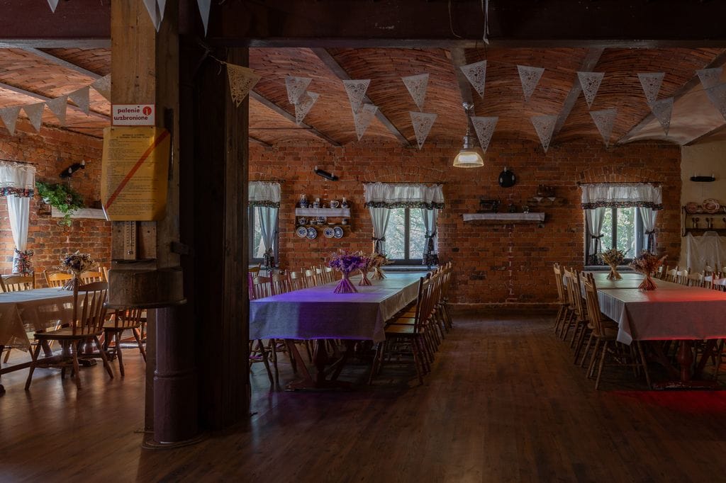 Lokal użytkowy  pokojowe na Sprzedaż