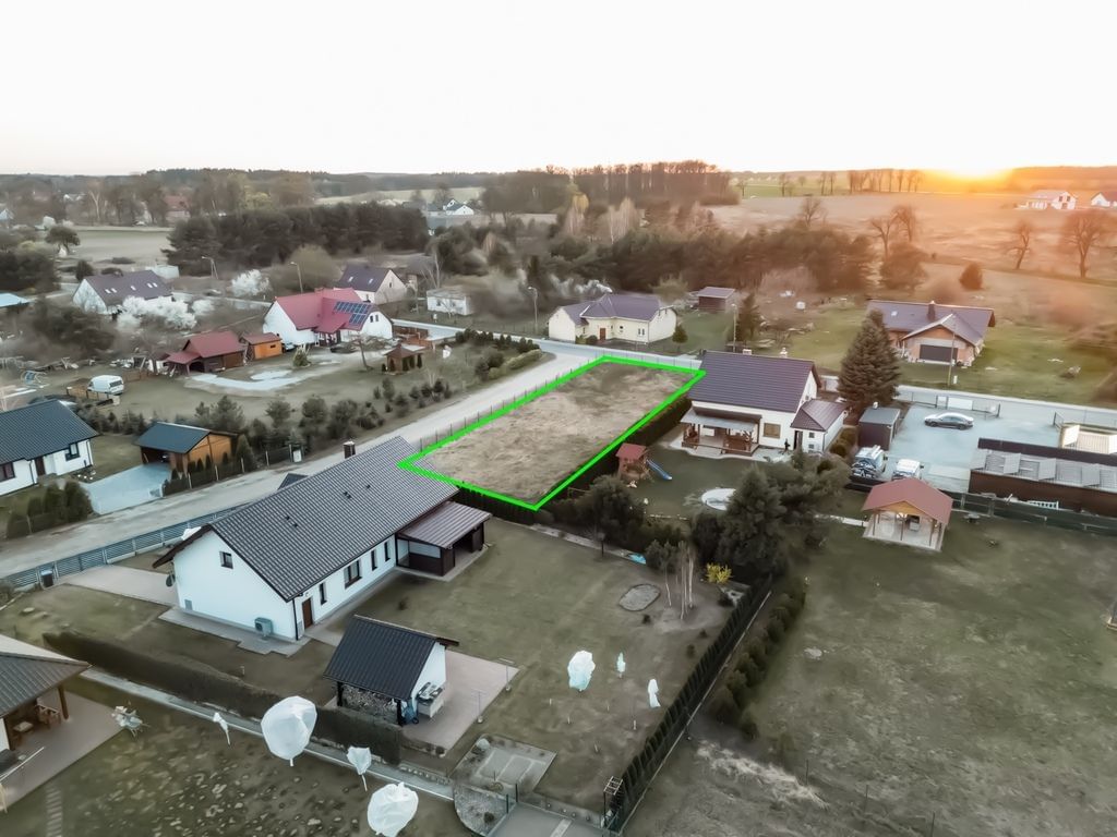 Działka  pokojowe na Sprzedaż