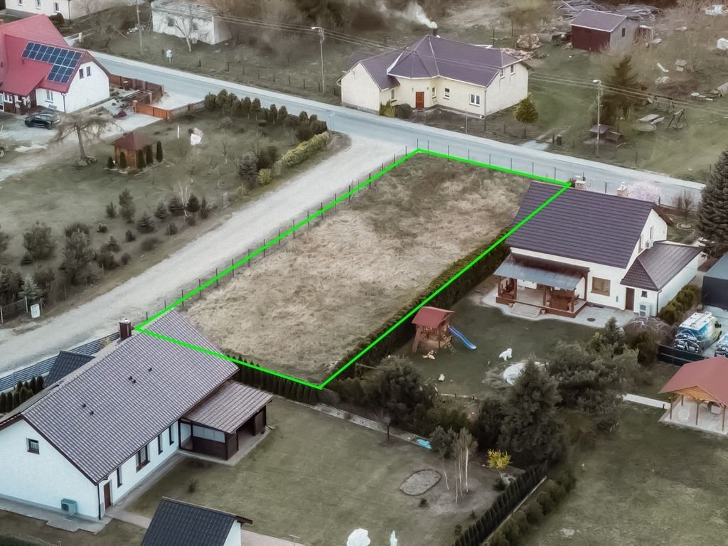 Działka  pokojowe na Sprzedaż