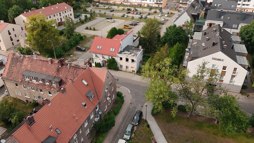 Dom 4 pokojowe na Sprzedaż