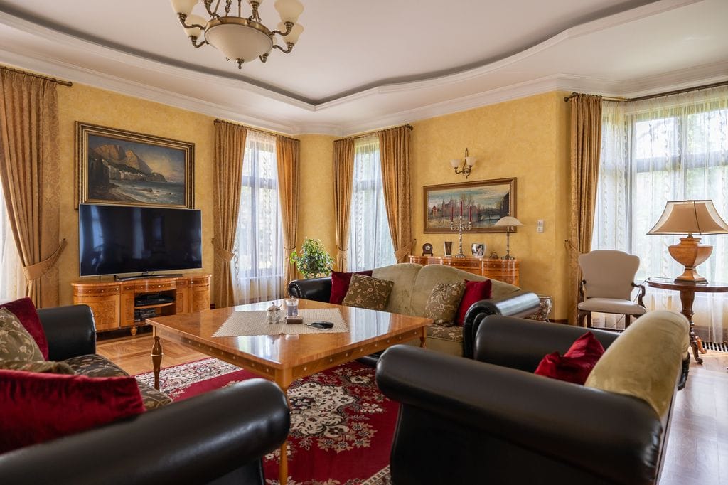 Dom 9 pokojowe na Wynajem