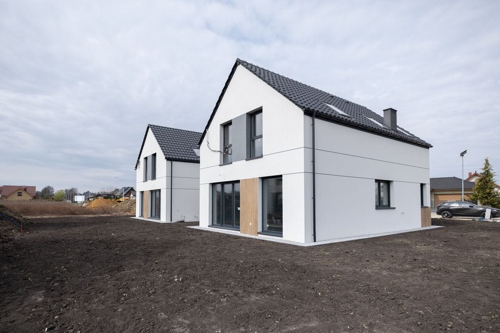 Dom 5 pokojowe na Sprzedaż