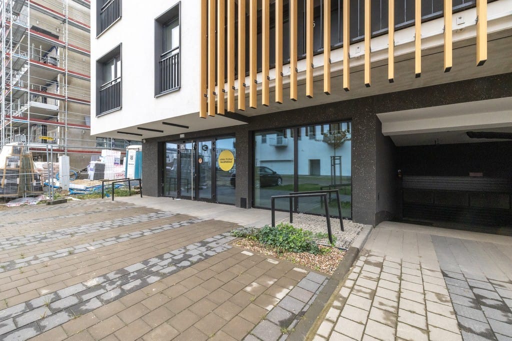 Lokal użytkowy  pokojowe na Sprzedaż