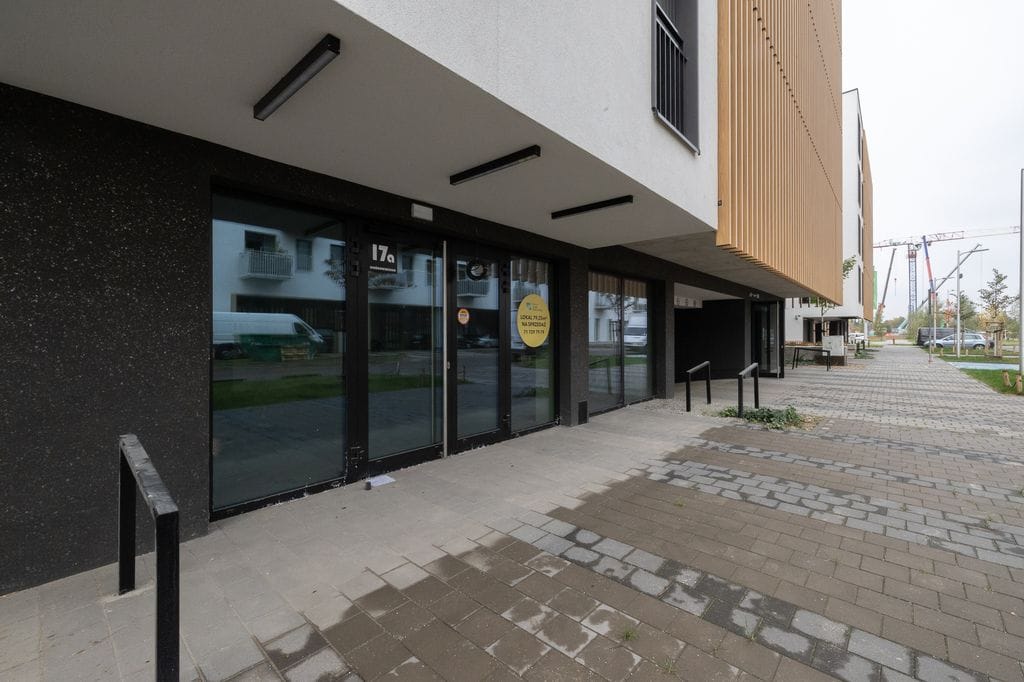 Lokal użytkowy  pokojowe na Sprzedaż