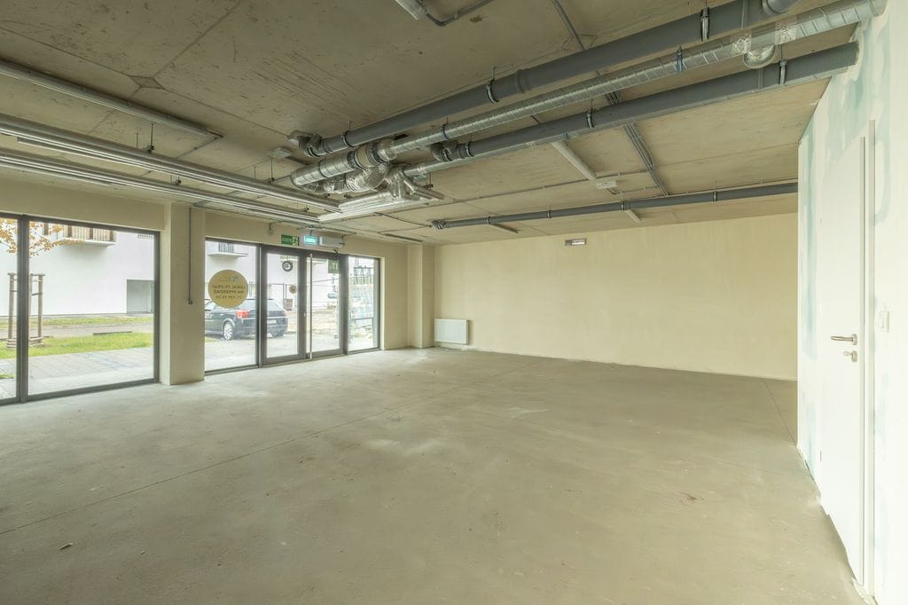 Lokal użytkowy  pokojowe na Sprzedaż