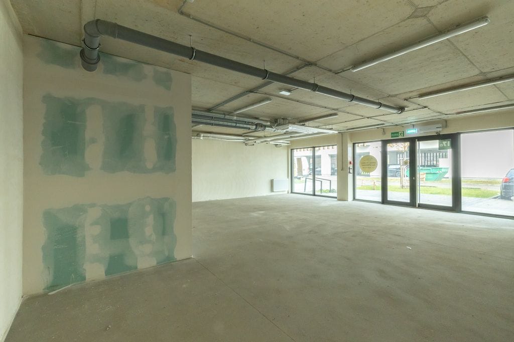 Lokal użytkowy  pokojowe na Sprzedaż