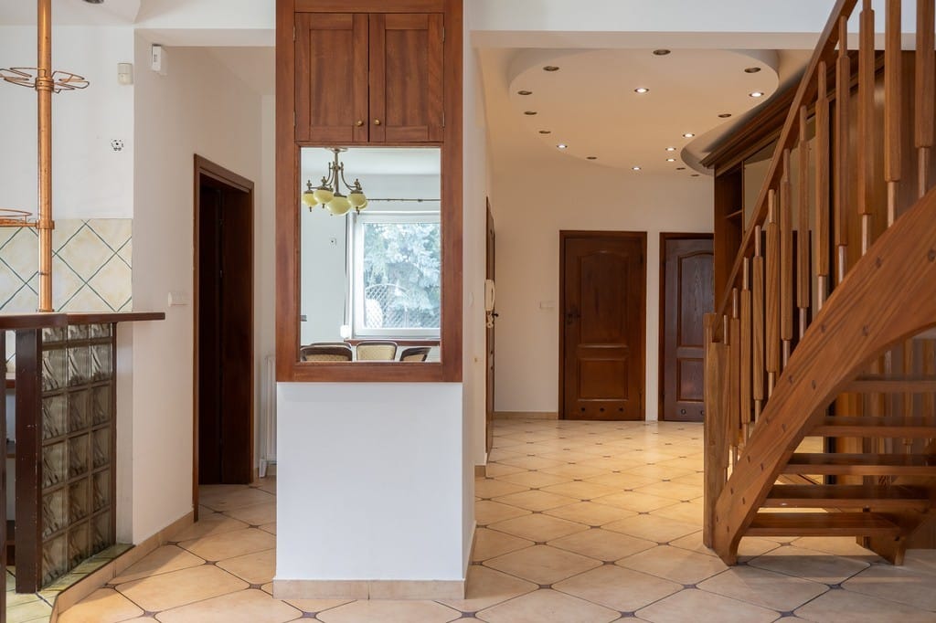 Dom 5 pokojowe na Sprzedaż